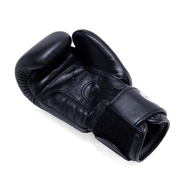 FS Classic Muay Thai Boxing Gloves Black | InFightStyle